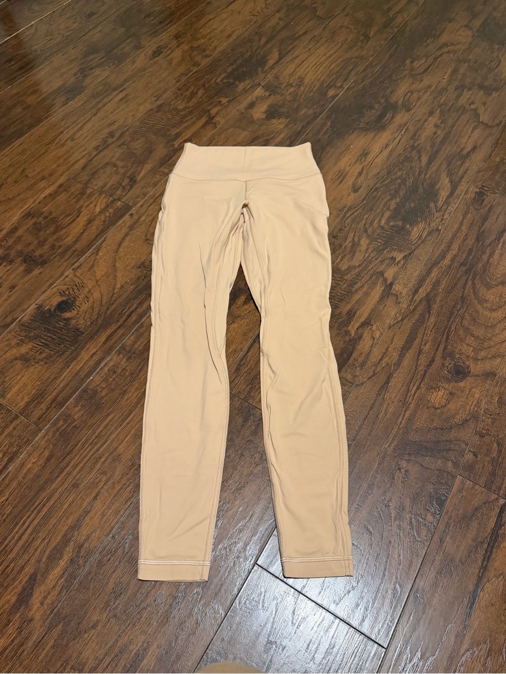 Lululemon women’s contour align high rise pant 28” leggings size 6